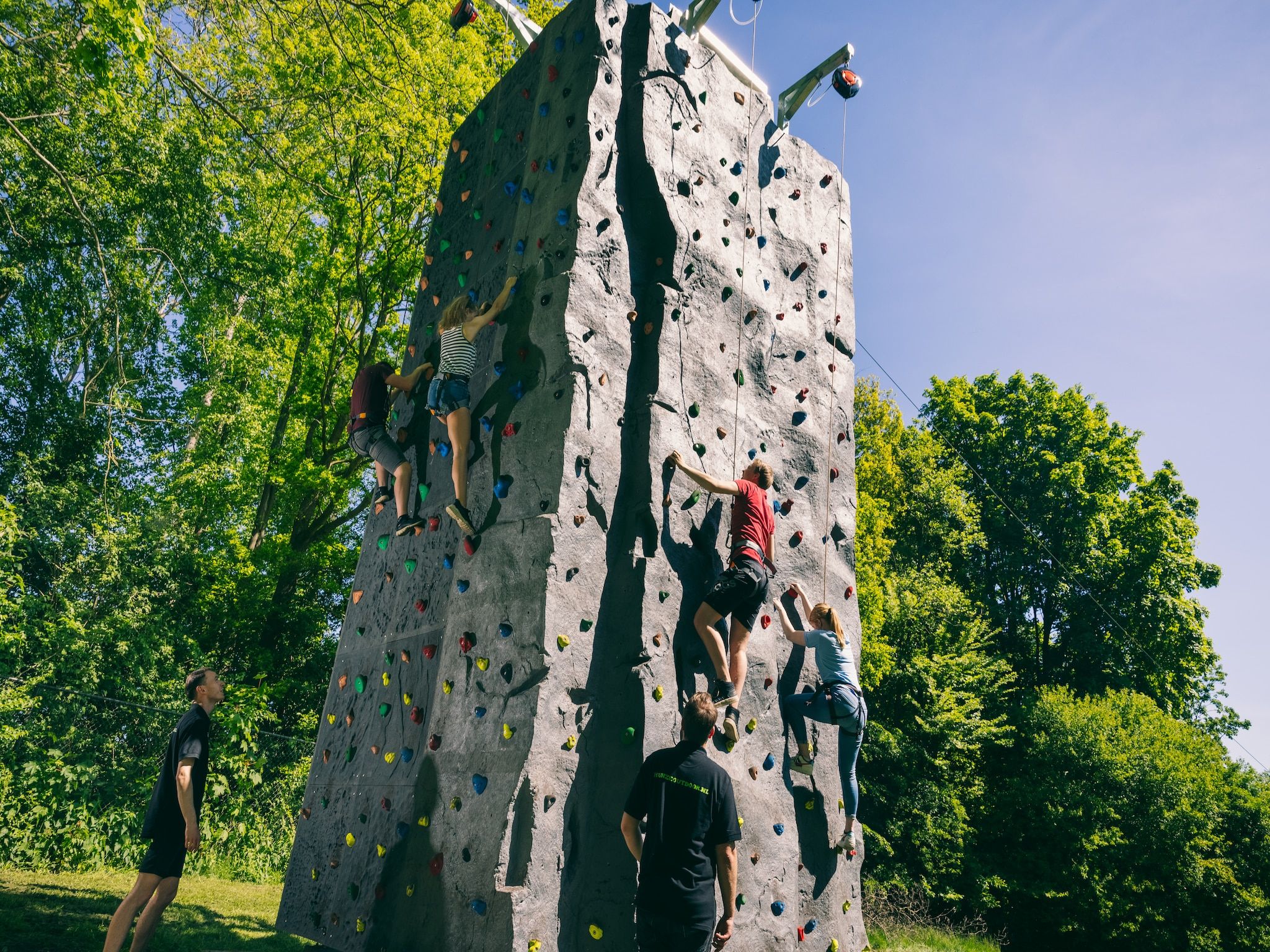 Parkfaciliteiten bij Hunzepark 13 in Gasselternijveen
