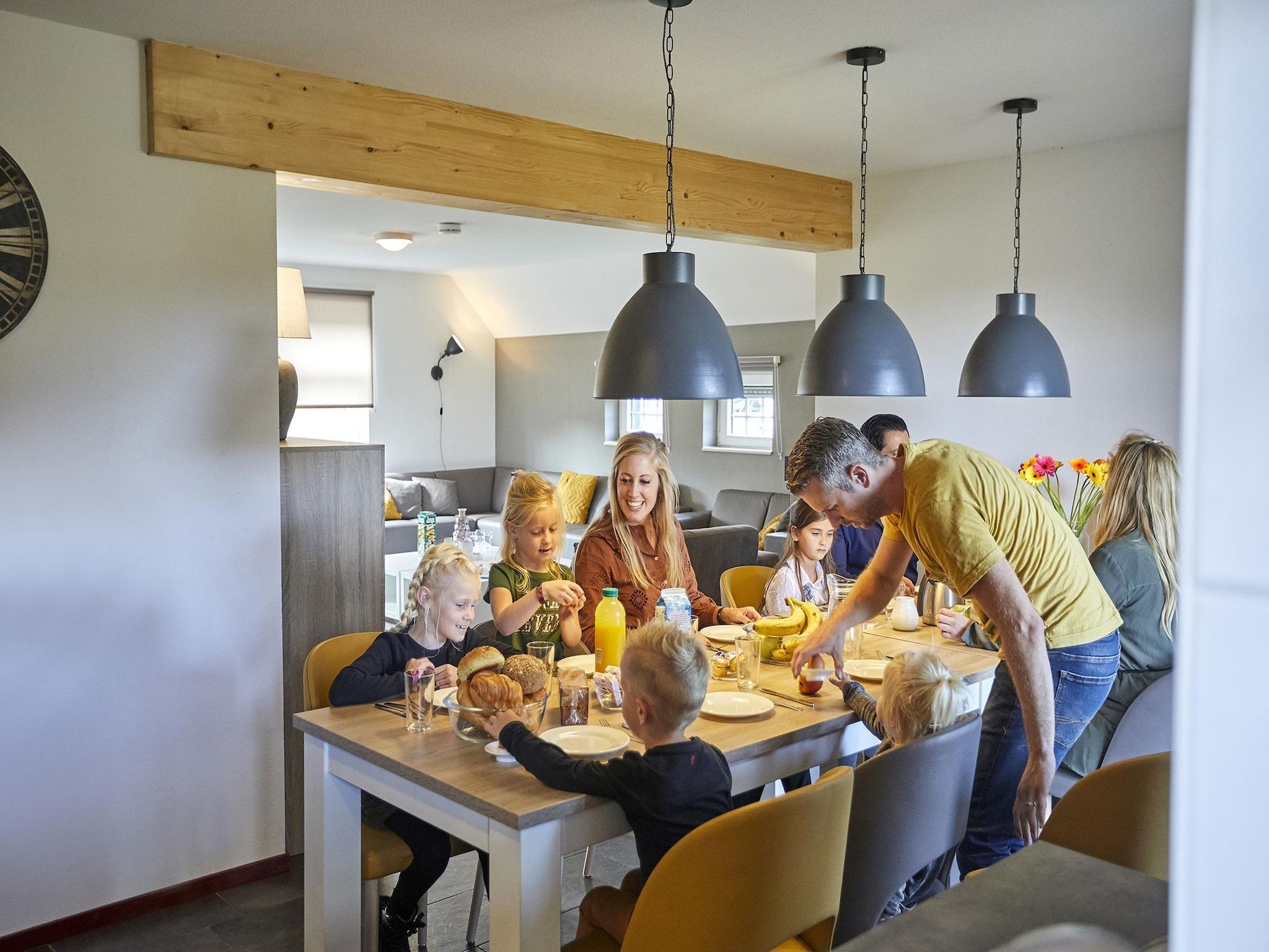 De eetkamer van Buitenhof De Leistert 32 in Roggel