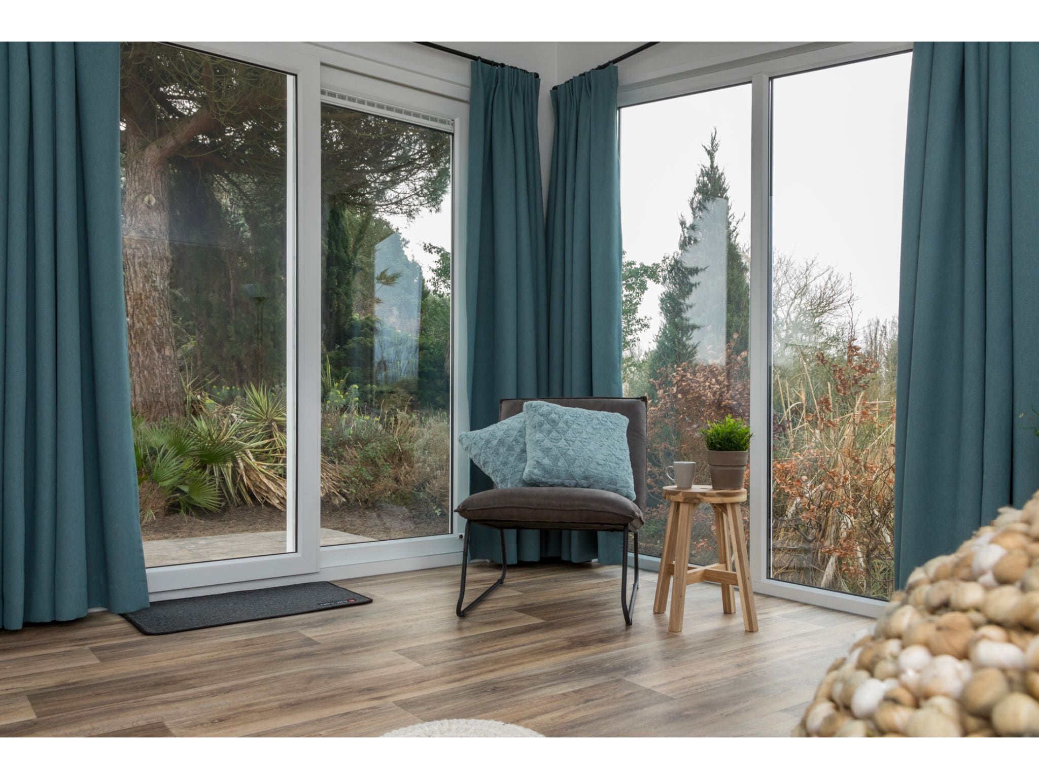 Sfeerbeeld van Fort den Haak - Chalet 1 t/m 10 huisdiervrij in Vrouwenpolder