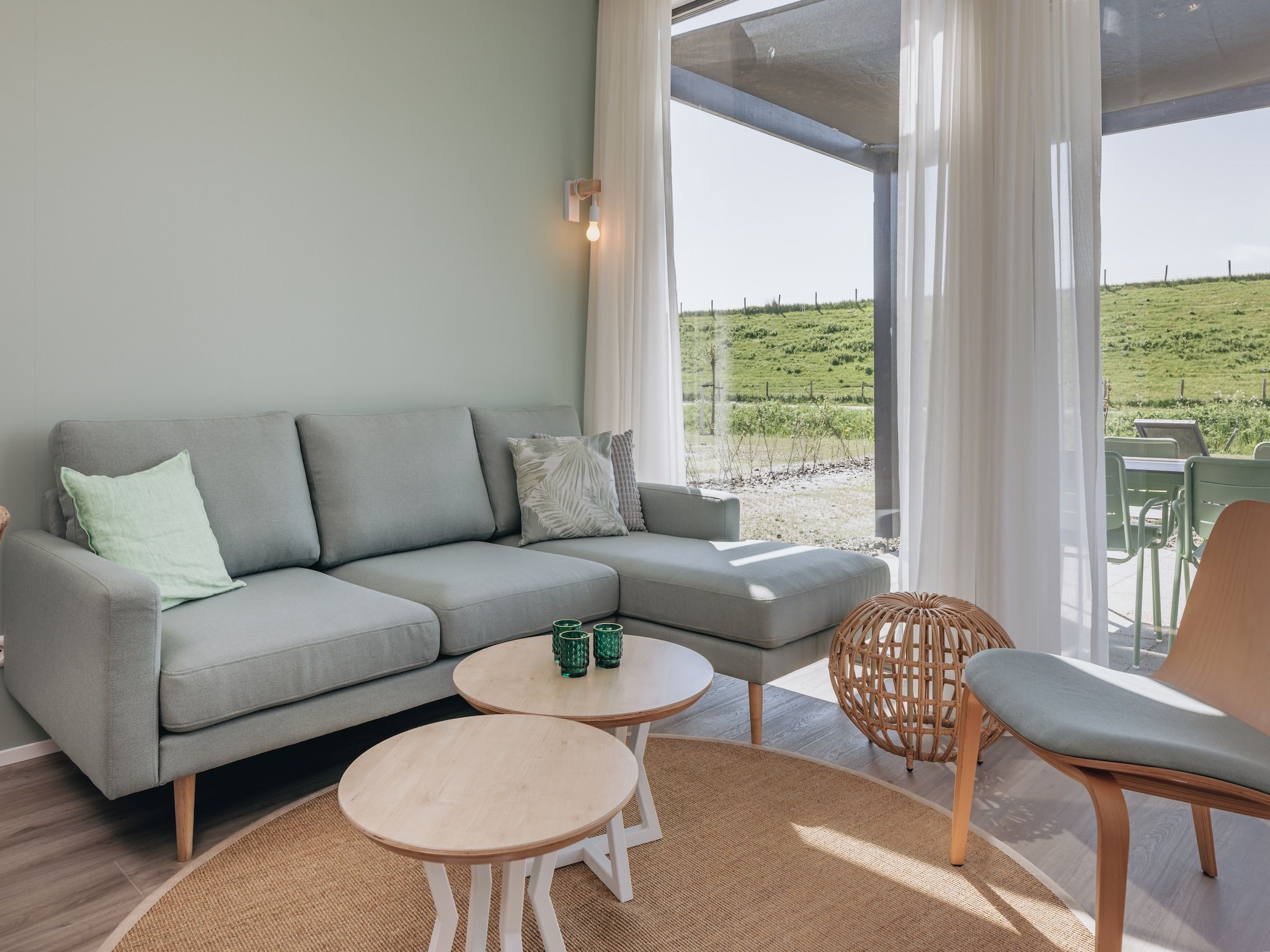 De woonkamer van Park Wijdenes 2 in Wijdenes