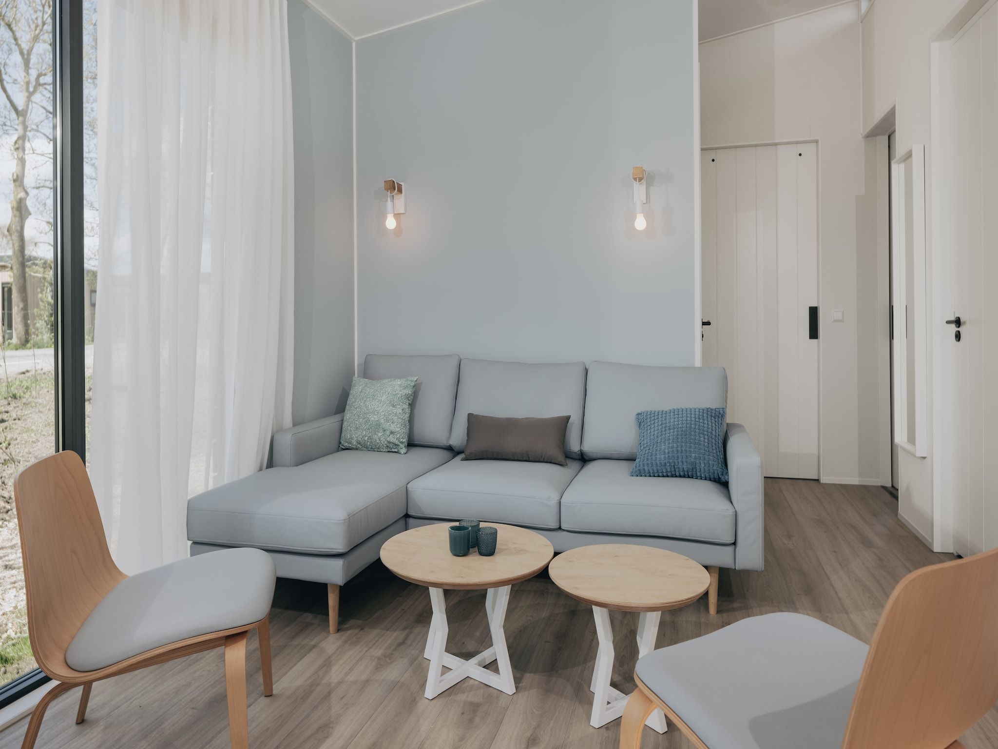 De woonkamer van Park Wijdenes 3 in Wijdenes