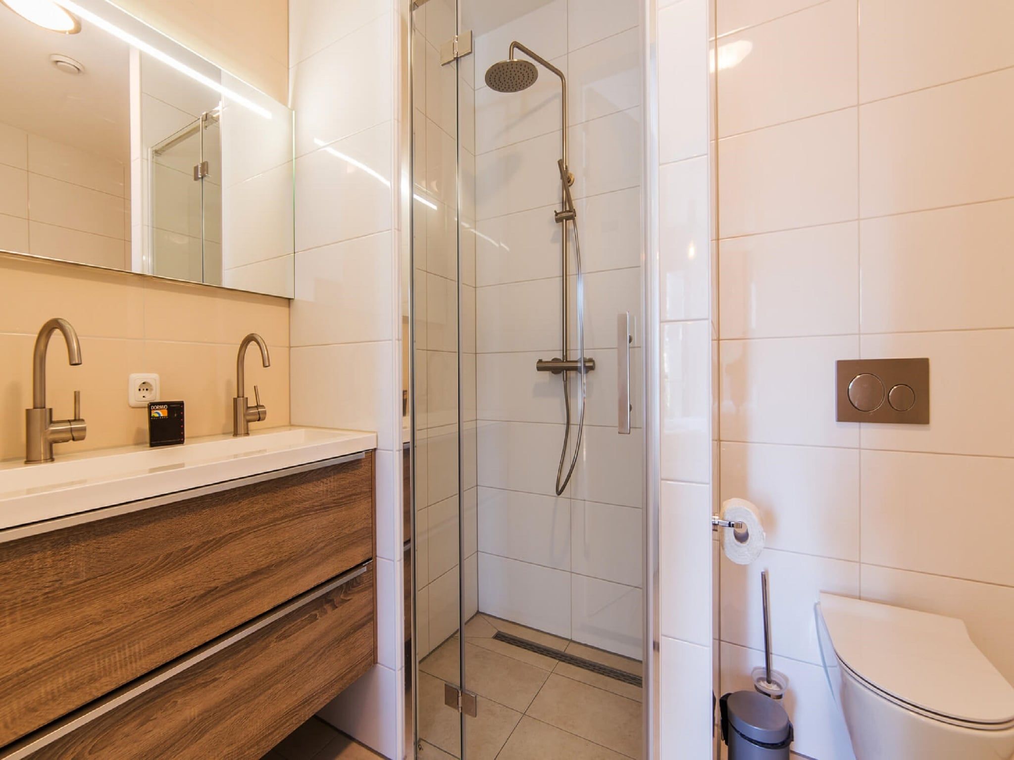 De badkamer van Resort Maastricht 27 in Maastricht