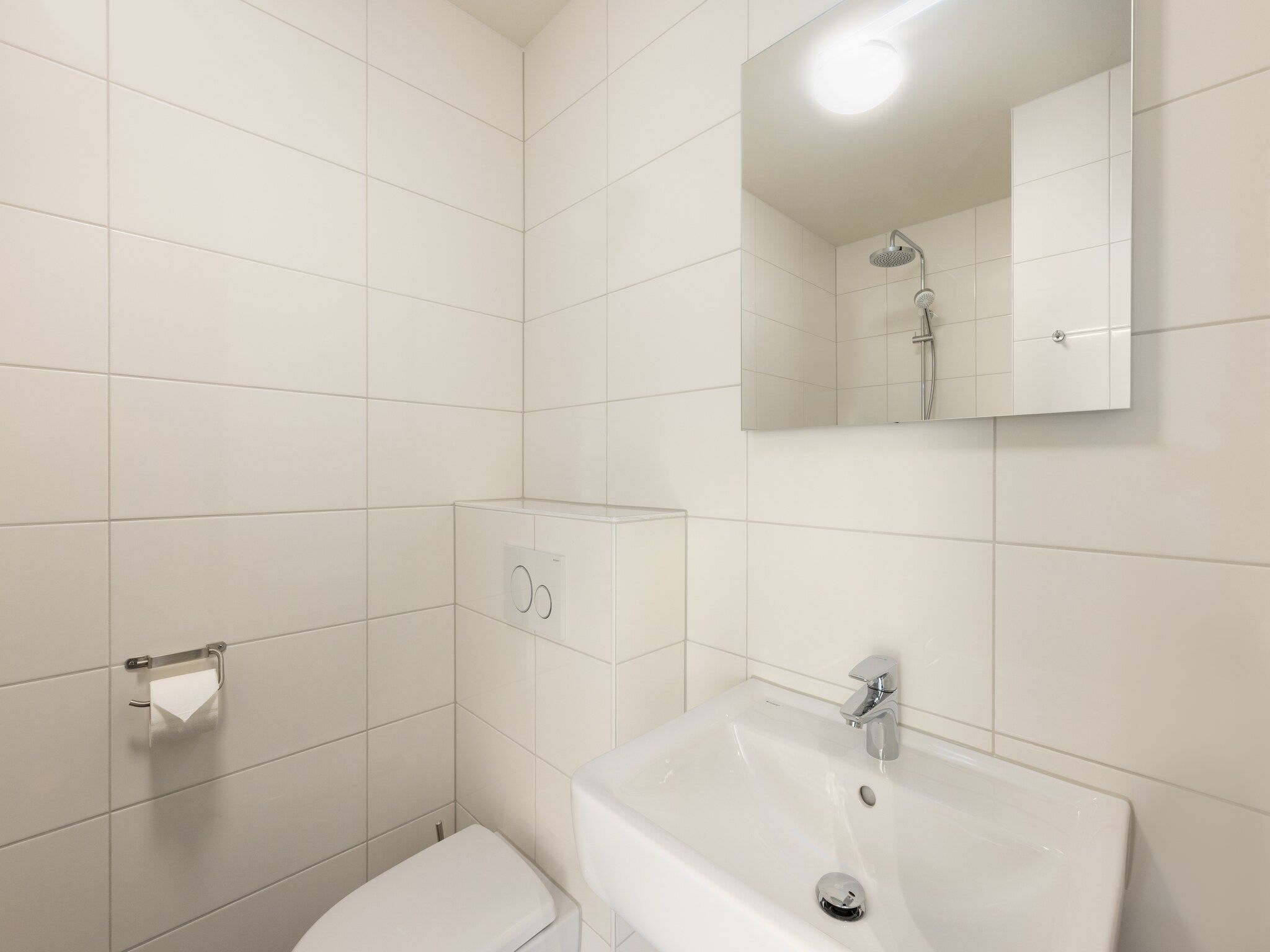 De badkamer van Residentie de Graaf van Egmont 9 in Egmond aan zee