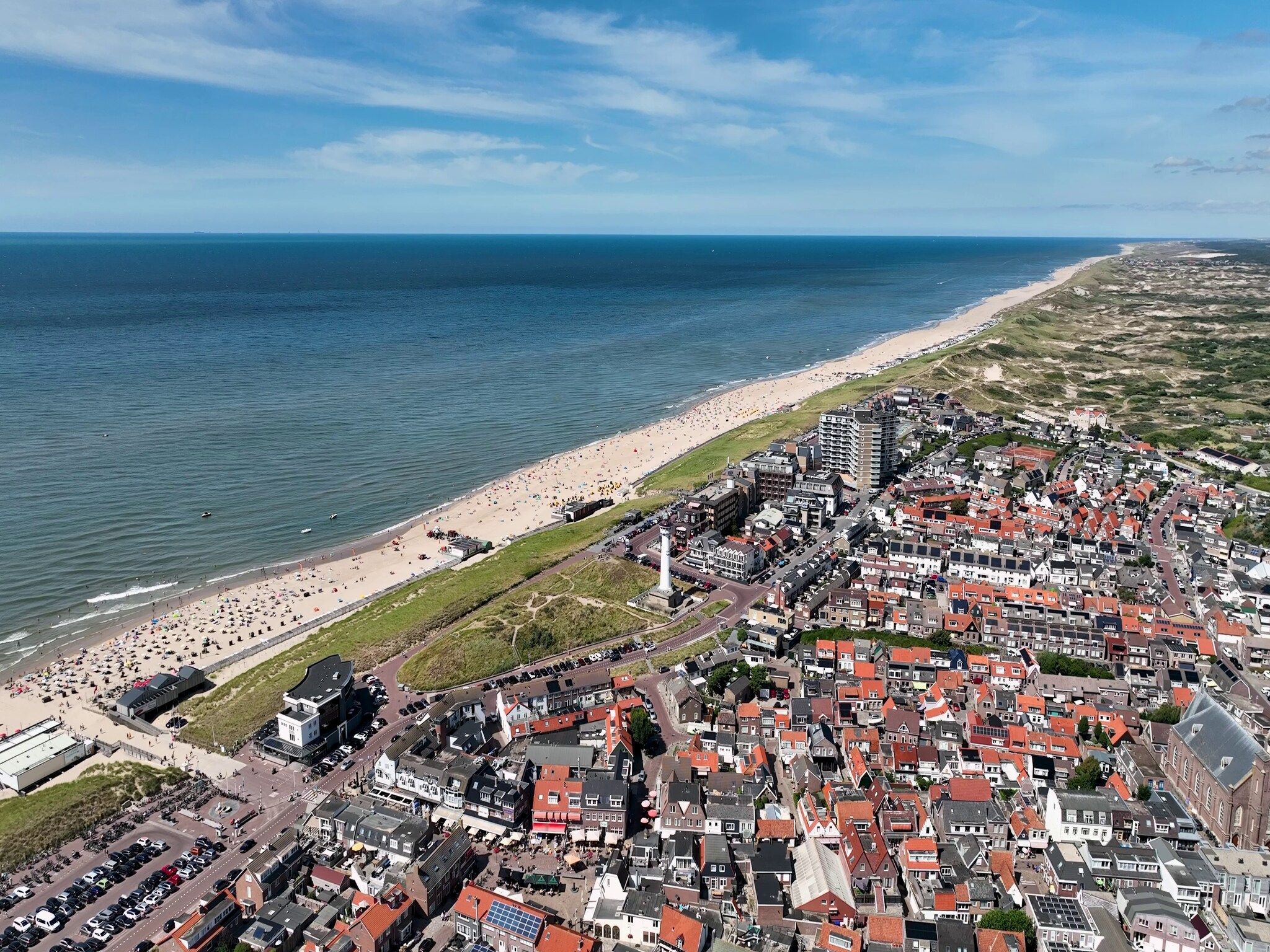 De buitenkant van Residentie de Graaf van Egmont 11 in Egmond aan zee
