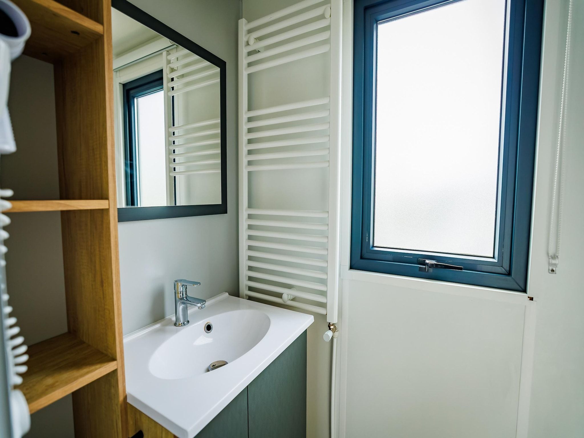 De badkamer van Vakantiepark Eiland van Maurik 7 in Maurik