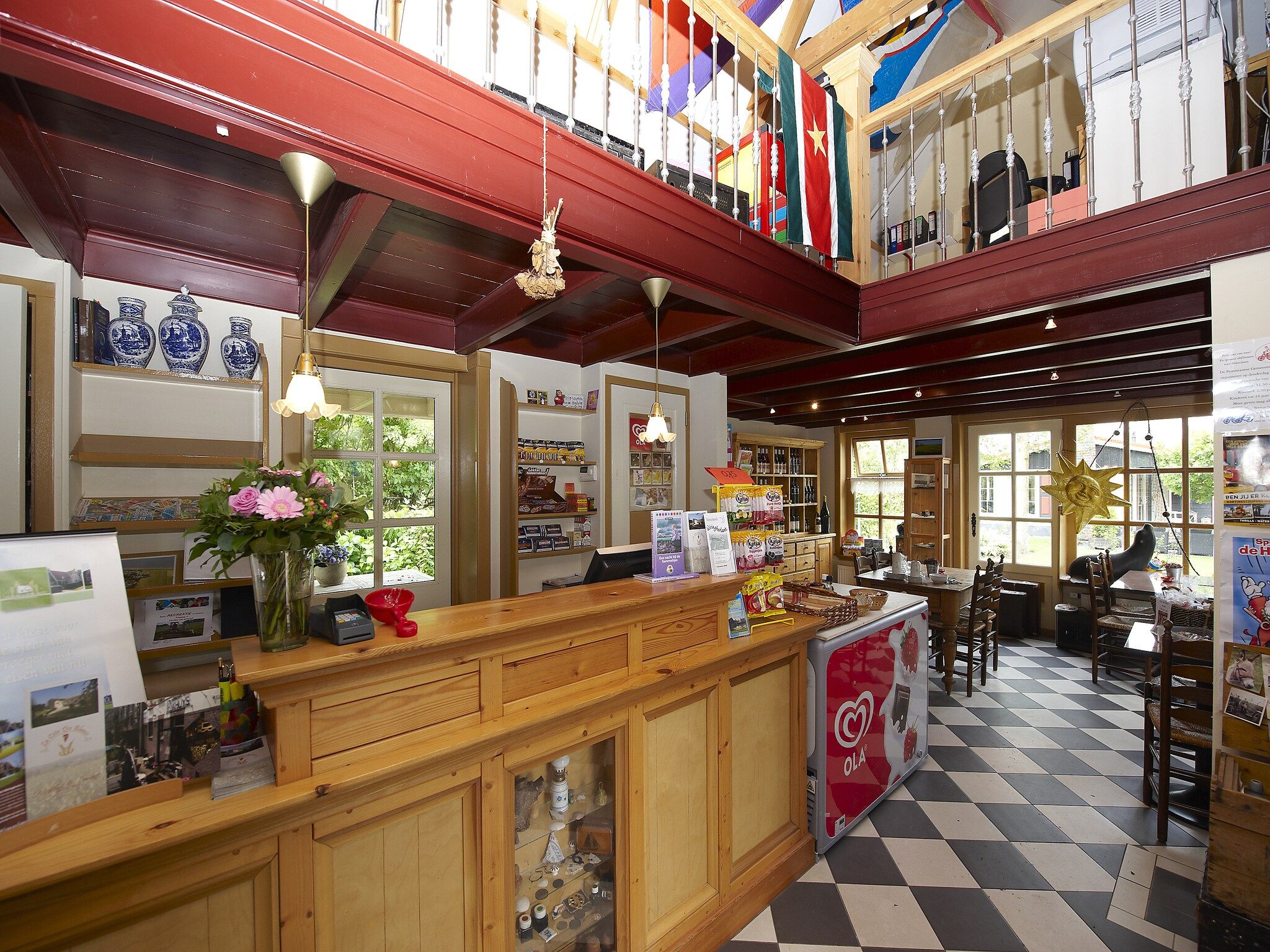 Recreatiepark Wiringherlant - Wiringher Chalet 94 in Hippolytushoef - Foto 9 van 41