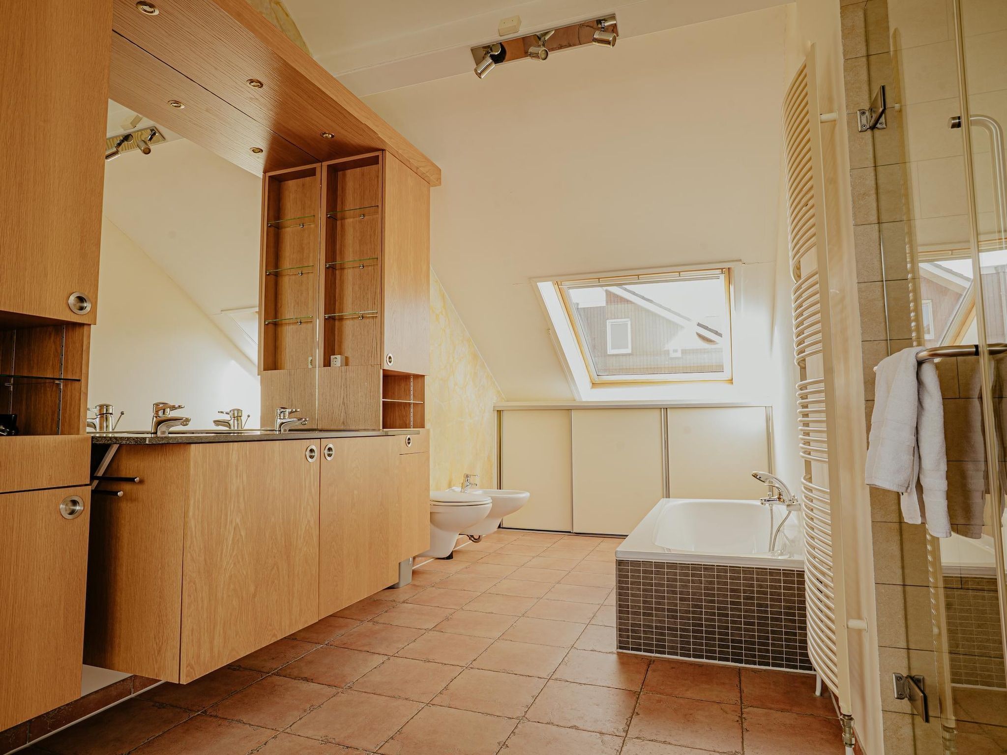 De badkamer van Waterpark de Meerparel 12 in Uitgeest