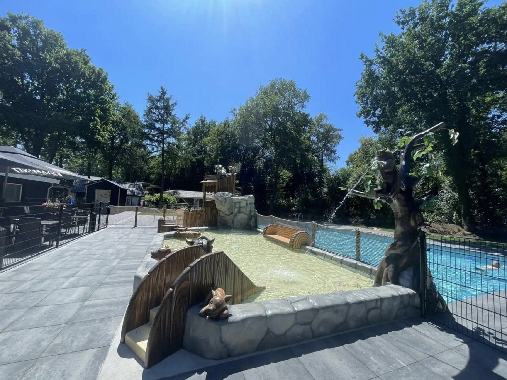 Parkfaciliteiten bij Vakantiepark De Rimboe & De Woeste Hoogte 13 in Hoenderloo