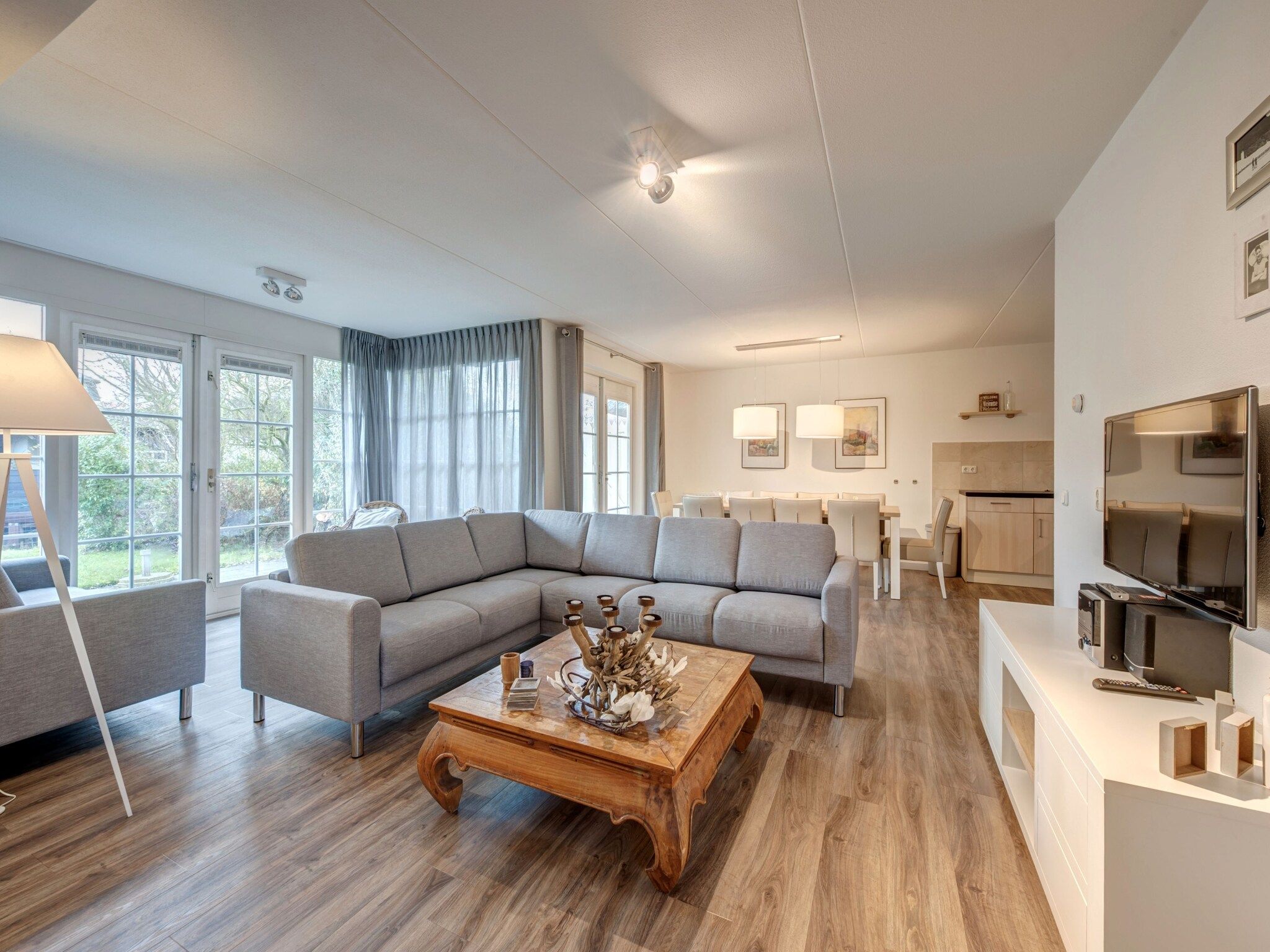 De woonkamer van Buitenhof Domburg  15 in Domburg