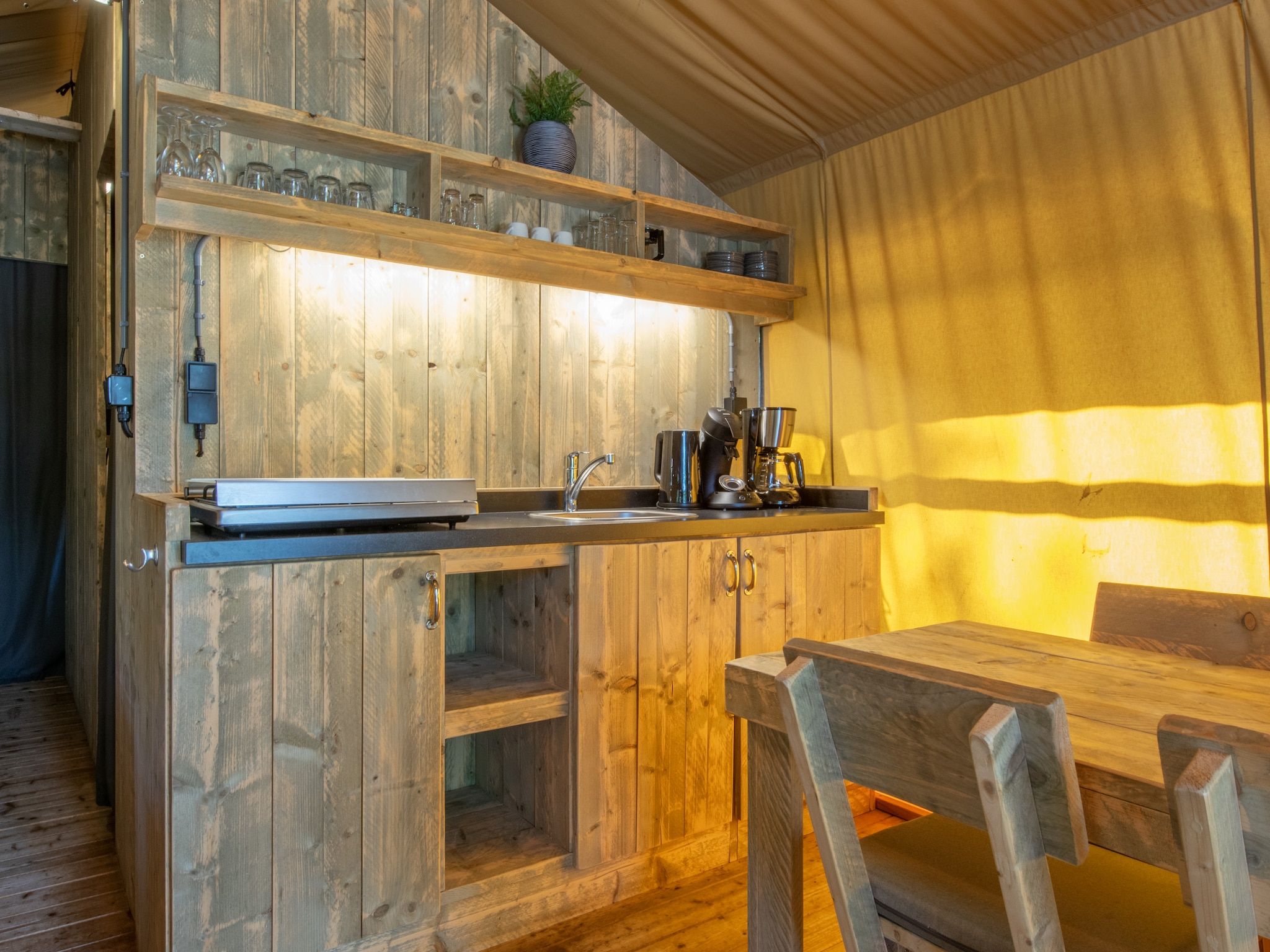 De keuken van Vakantiepark Klein Vink 20 in Arcen