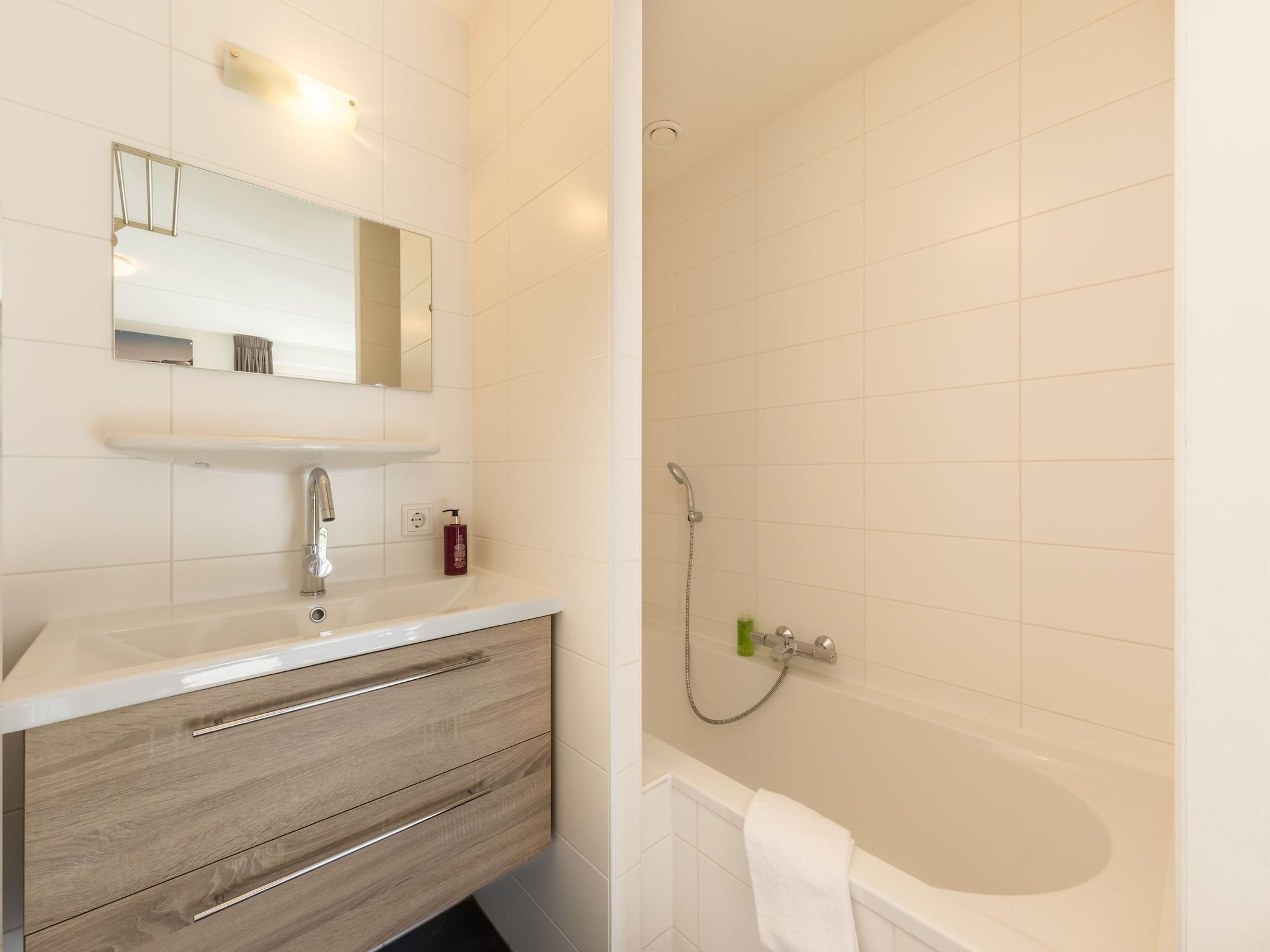 De badkamer van Kustpark Texel 13 in De Koog