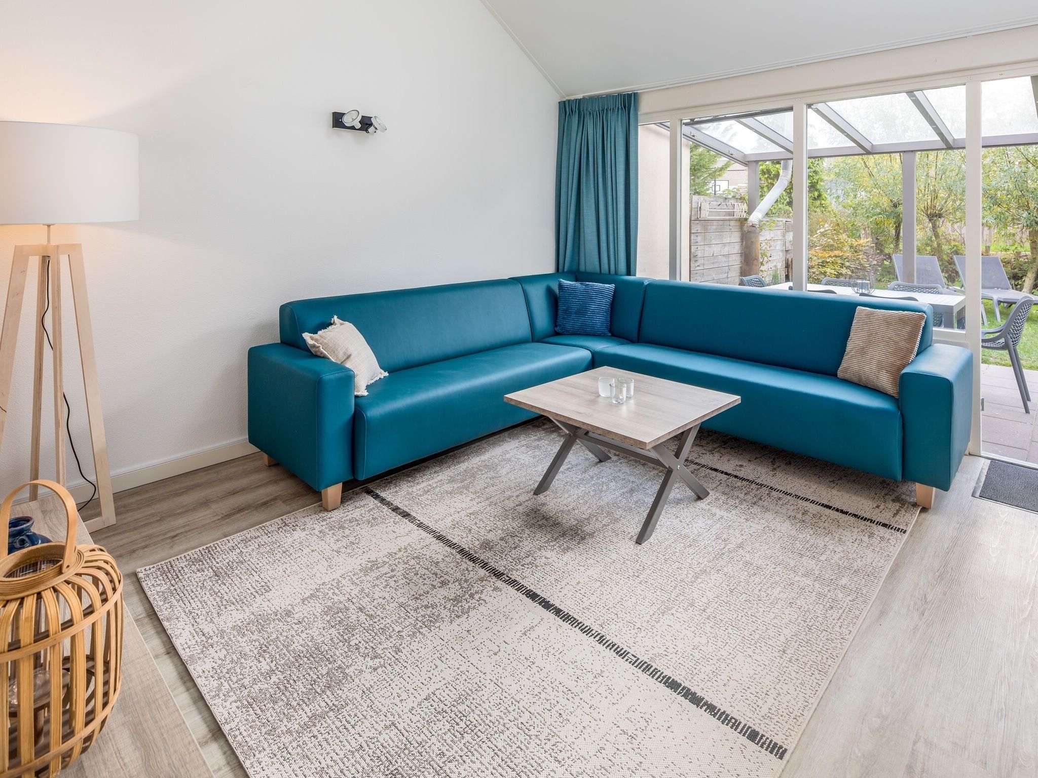 De woonkamer van Vakantiepark Bos en Duin 1 in Oostkapelle