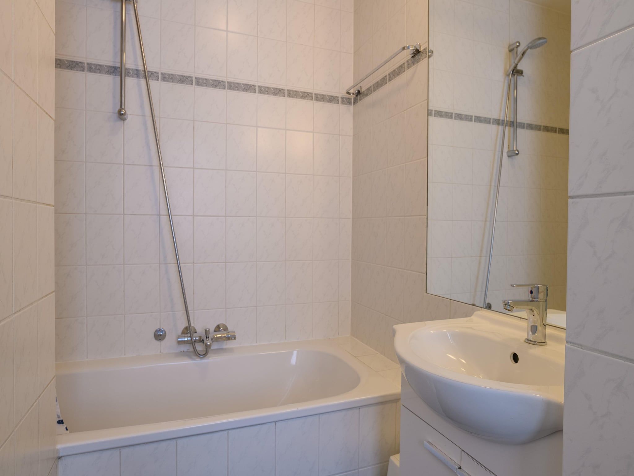 De badkamer van Vakantiepark Emslandermeer 13 in Vlagtwedde