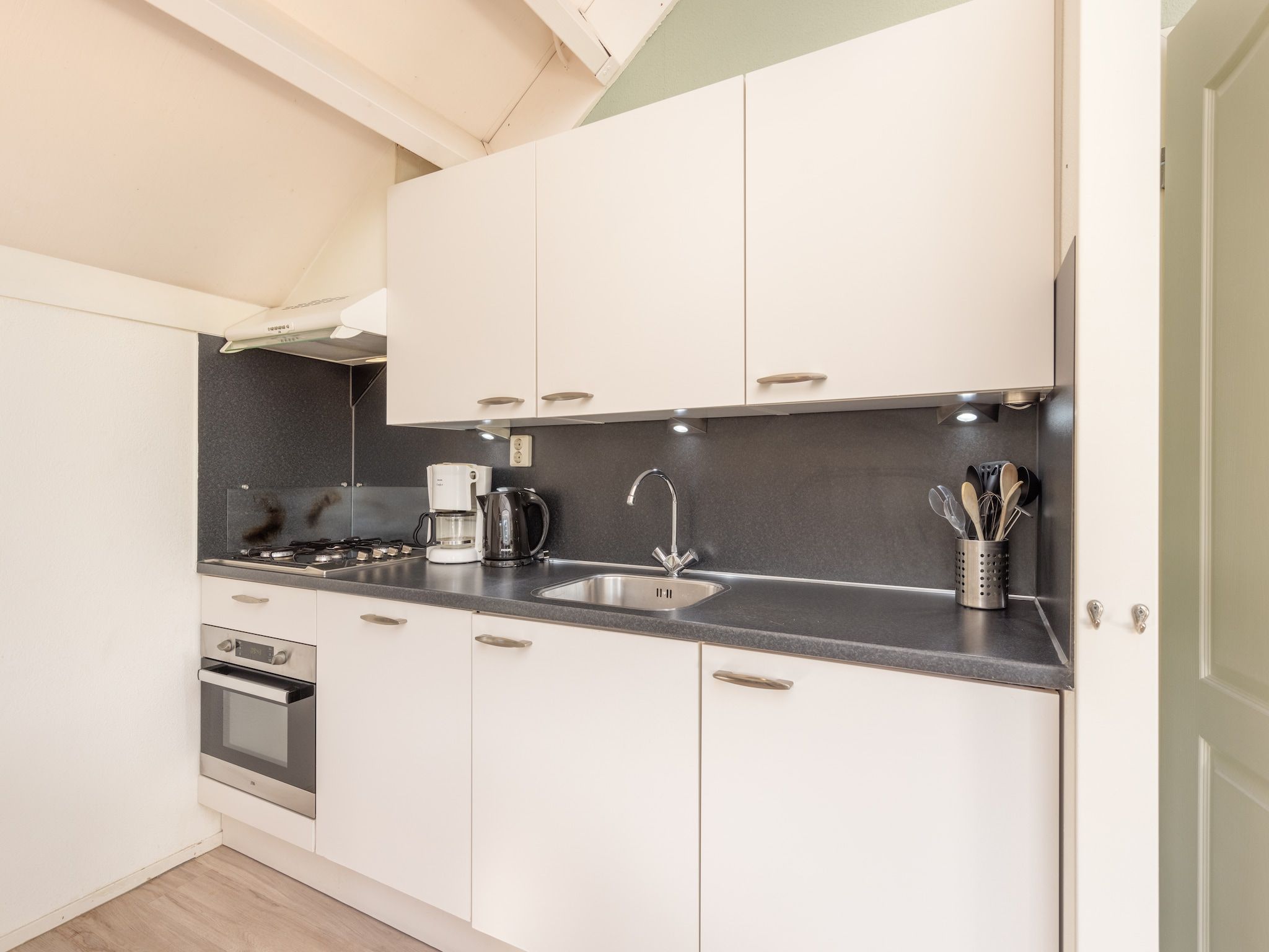 De keuken van De Veluwse Hoevegaerde 1 in Putten