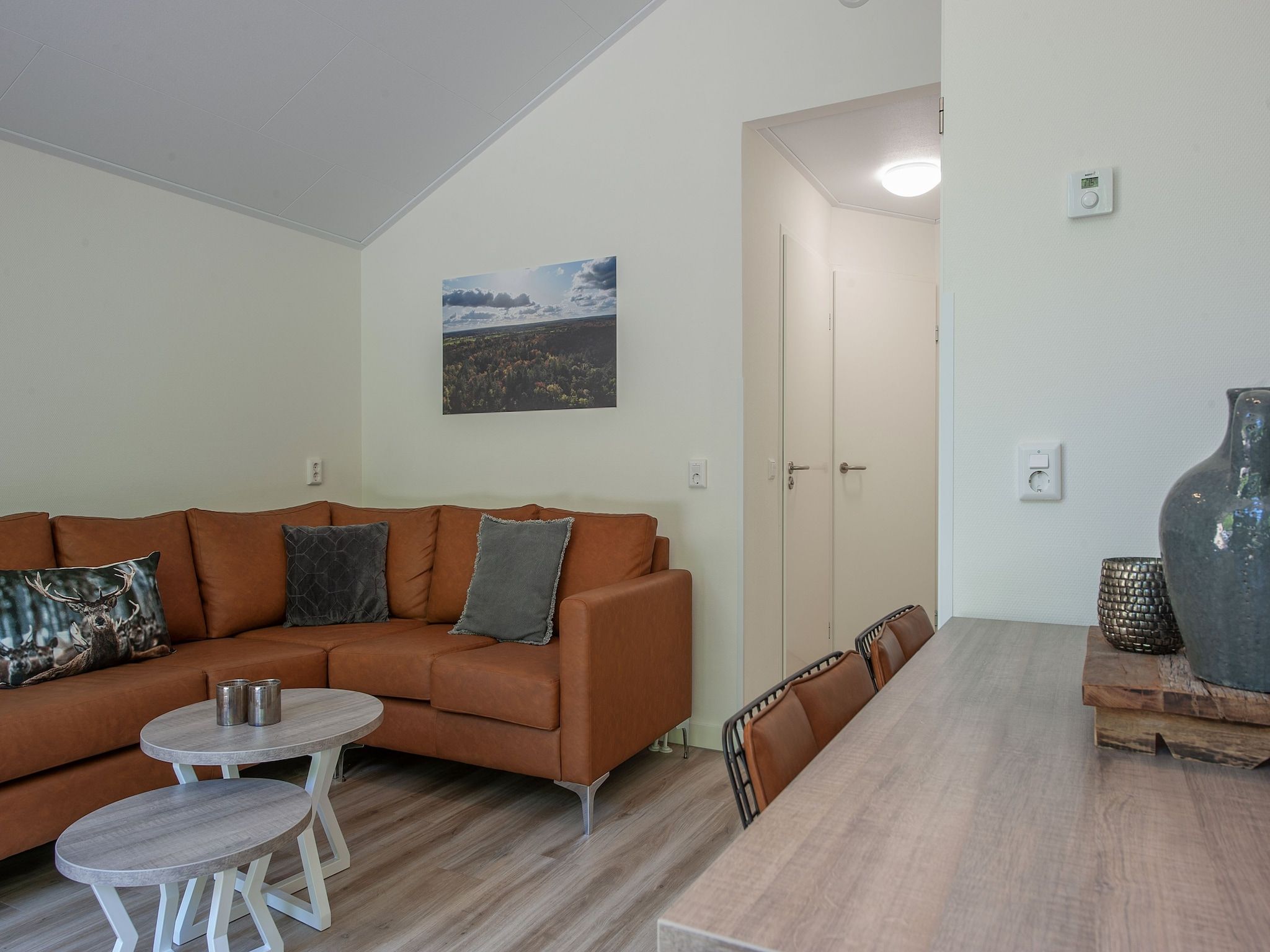 De woonkamer van Bospark de Schaapskooi 9 in Wissel/Epe