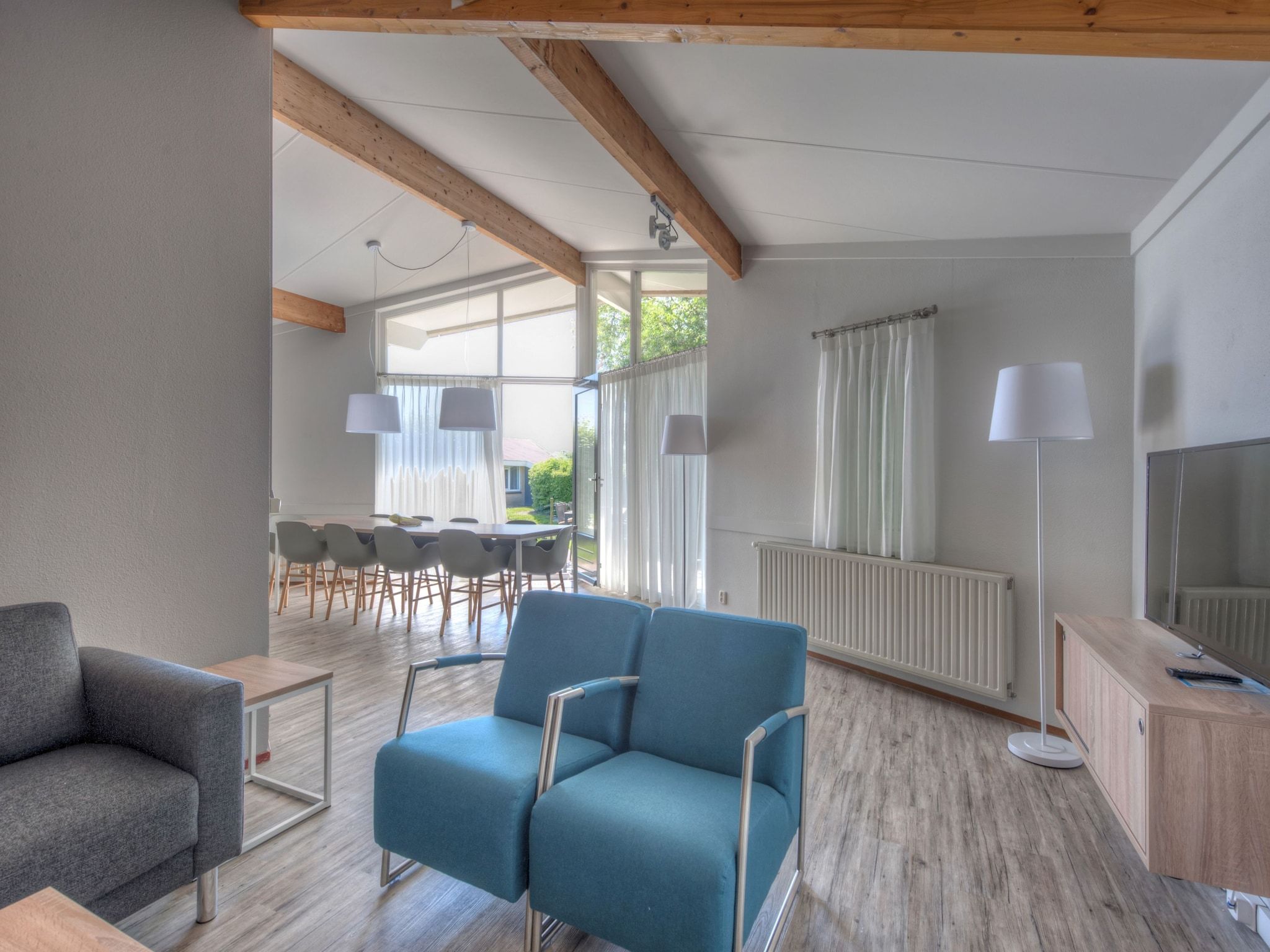 De woonkamer van Vakantiepark Hof Domburg 26 in Domburg