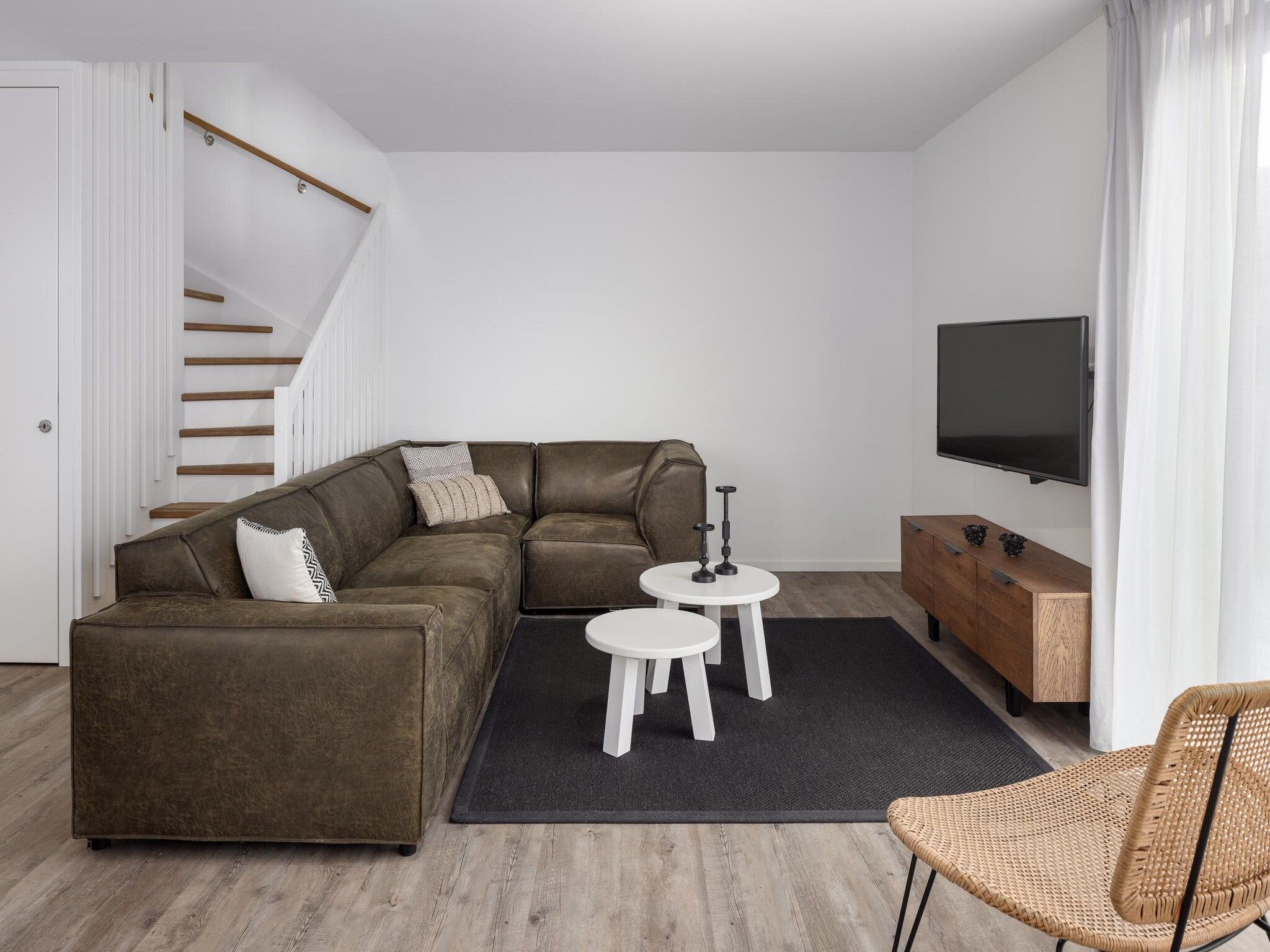 De woonkamer van Park Veerse Kreek 6 in Wolphaartsdijk