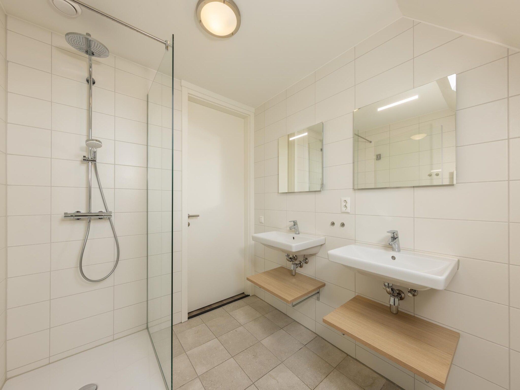 De badkamer van Park Veerse Kreek 7 in Wolphaartsdijk