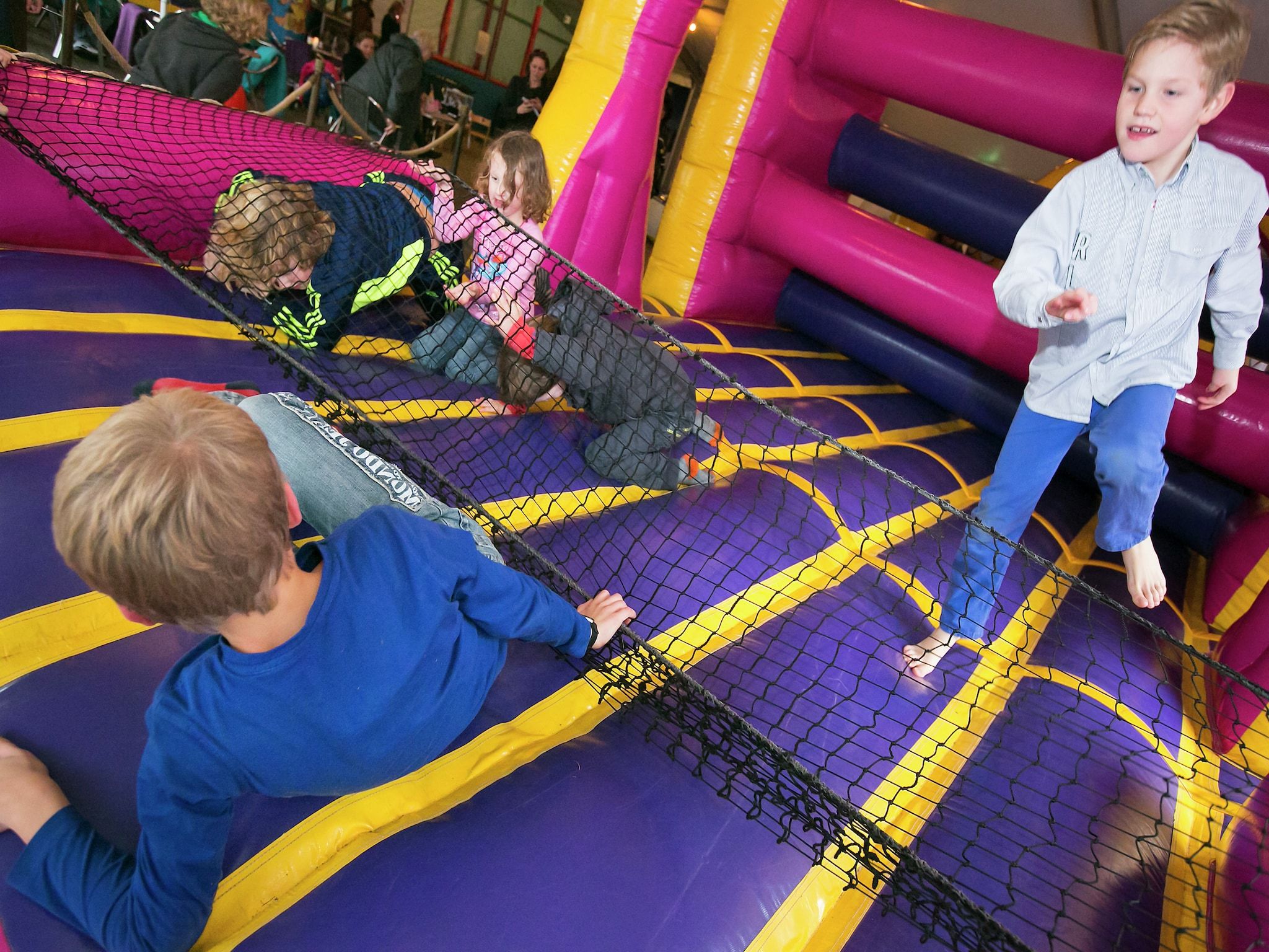 Parkfaciliteiten bij Vakantiepark de Katjeskelder 20 in Oosterhout