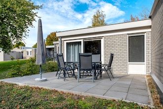 Bungalow op de heuvel met tuin in Walem