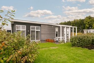 Huis in Zeeland bij Oosterschelde in Wemeldinge