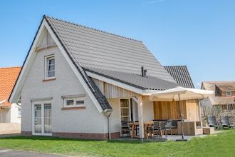 Villa in Nieuwvliet-Bad bij het Strand in Nieuwvliet-Bad