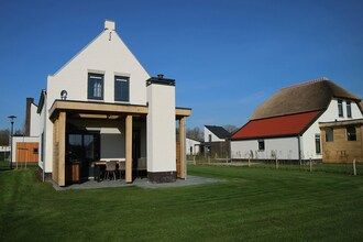 Boerderij in Limburg met Sauna & BBQ in Roggel