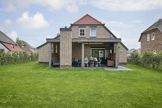 Boerderij in Limburg met Sauna & BBQ in Roggel