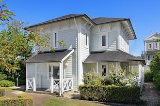 Villa in Hellevoetsluis bij Noordzeestrand in Hellevoetsluis