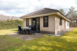 Bungalow in Veluwe met Infraroodsauna in Putten