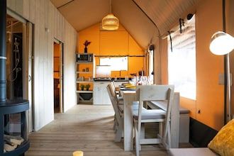 Glamping Tent bij Rhederlaag Meer in Lathum
