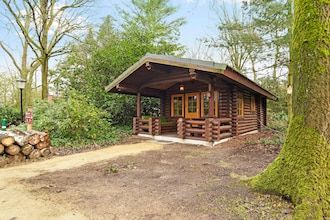 Vakantiehuis in Brabant met Bubbelbad in Diessen-Baarschot