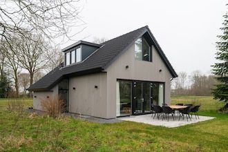 Villa in Friesland bij Slotermeer in Sondel