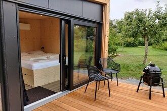 Hut in de natuur bij wandelpaden in Scherpenzeel (FR)