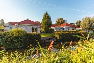 Vrijstaande vakantiewoning voor 6 personen met tuin en privésteiger in Andijk