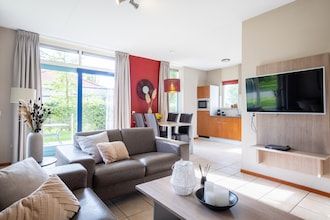 Wellnesswoning voor 4 personen met vissteiger nabij het IJsselmeer in Andijk