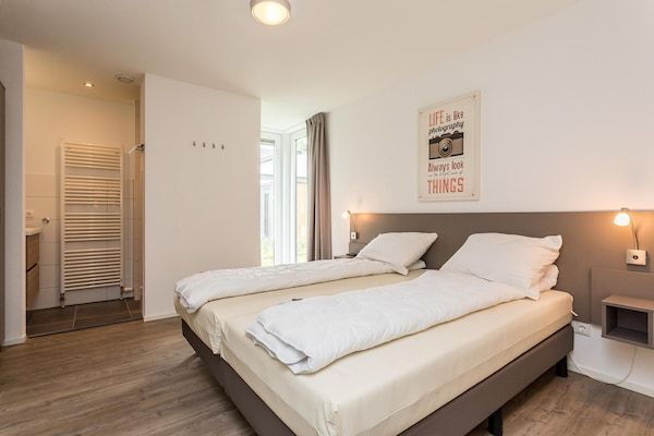Slaapkamer - Bungalow in Limburg met Speeltuin in Roggel (4)