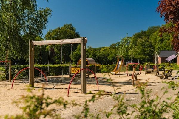 Voorzieningen - Landelijk toevluchtsoord met themakamers in Zuna (5)
