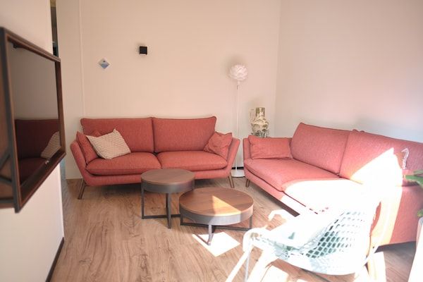 Woonkamer - Prachtige lodge in Gulpen met geweldig uitzicht in Gulpen (2)