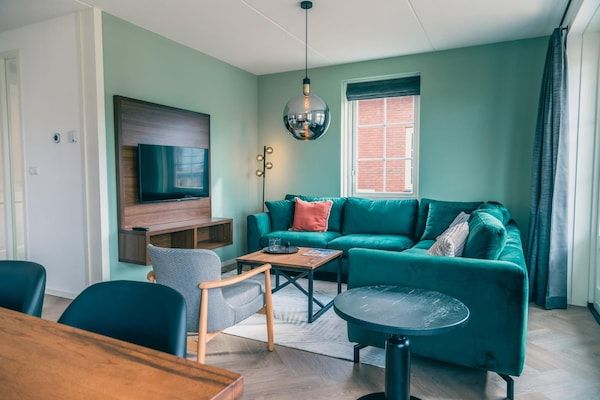 Woonkamer - Duurzame watervilla met afwasmachine, bij een meer in Medemblik (2)