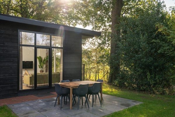Terras - Vakantiehuis met charmante veranda in Zuna (5)