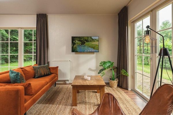 Woonkamer - Wellnesslodge voor 5 personen in Zuna in Zuna (2)