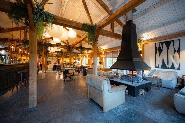 Park - Prachtige lodge met wellness in Zeewolde (2)