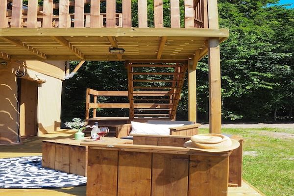 Terras - Safaritent vlakbij Lauwersmeerpark in Vierhuizen (5)