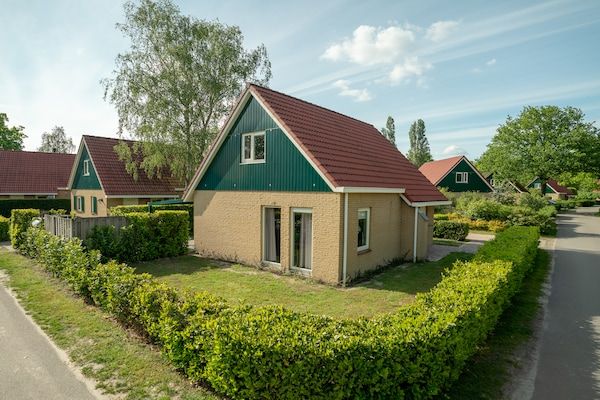 Buitenkant - Vakantiehuis in Brabant met Hottub & Sauna in Diessen-Baarschot (1)
