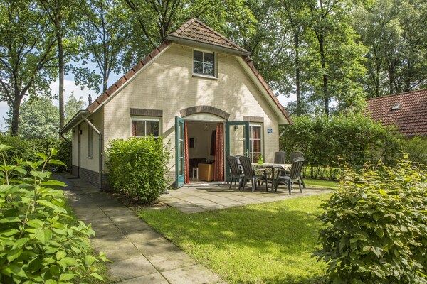 Buitenkant - Vakantiehuis Stoomdouche Twente in Hoge Hexel (1)