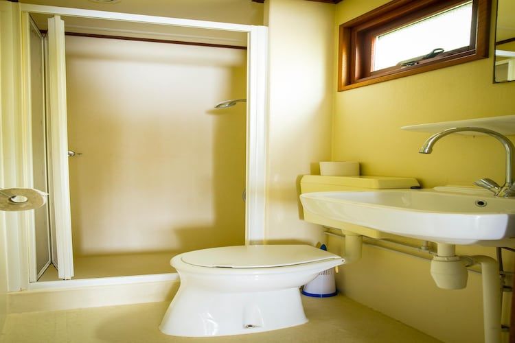 De badkamer van Recreatiepark Duinhoeve 3 in Udenhout