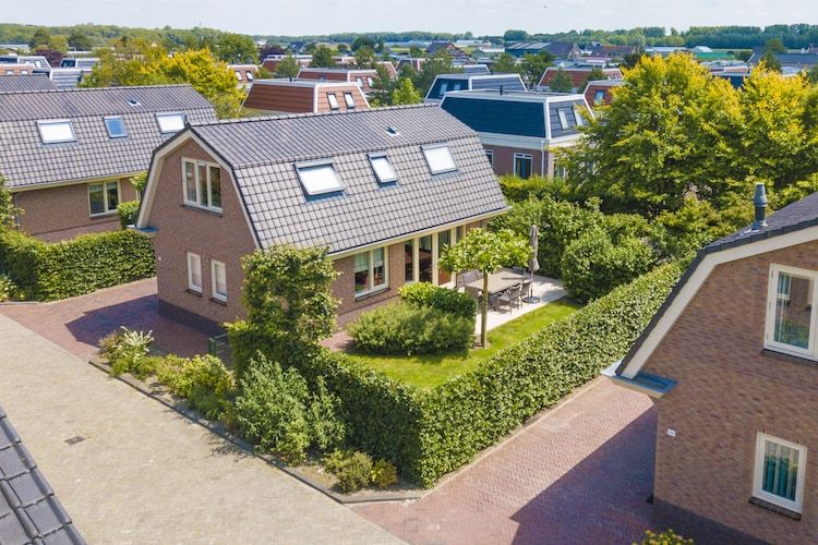 De buitenkant van Vakantiepark Duinrust 1 in Noordwijk aan zee